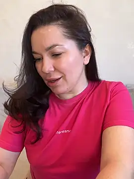 SexyLexyR Adlı Modelin Canlı XXX Sohbeti