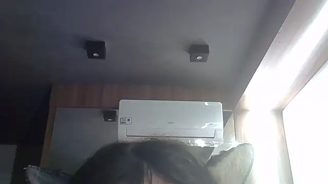 SkinnyKitten – webcam-show