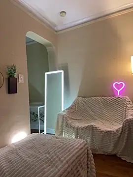 Heyalexaaa_love's Webcam Show