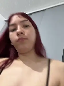 XXX chat uživo modela SarahLee__