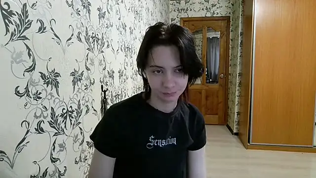 LxayBloom Chat XXX in diretta