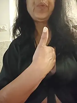 NakedMILFx Chat XXX live