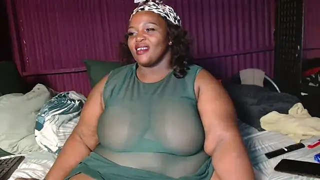 Živý XXX chat Bustyboobs02xx