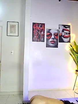 royalgirls_x: онлайн-секс-чат