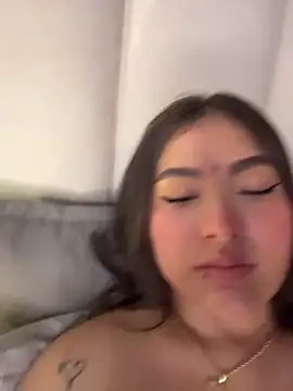 Chatroom XXX en direct de SamanthaValmont