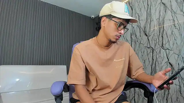 Show modela allens_joe na web-kameri