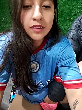 MaskedLatinaX Webcam-Show