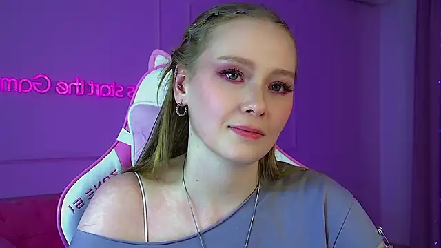 AgataFoxley – webcam-show