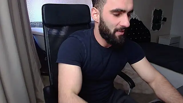 XXX chat uživo modela MicahLane