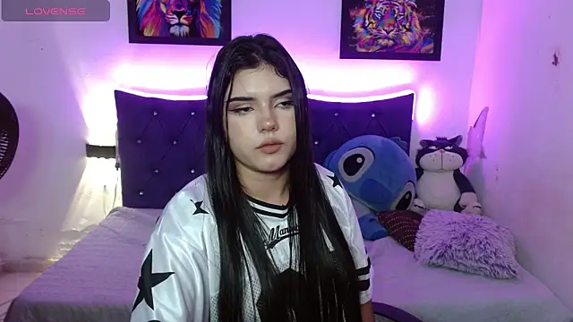 Czat XXX na żywo – Emma_yui19