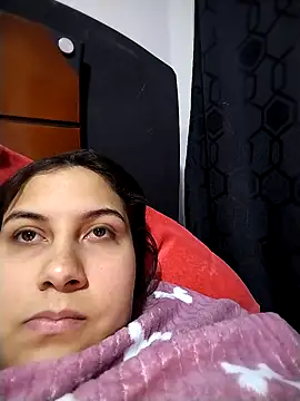 esmeralda_jadees – Naživo XXX chat