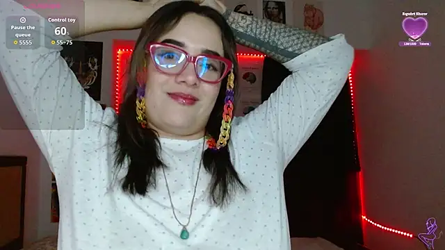 Nova-SatelaのライブXXXチャット