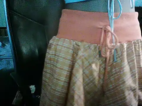 exude_diya Chat XXX in diretta