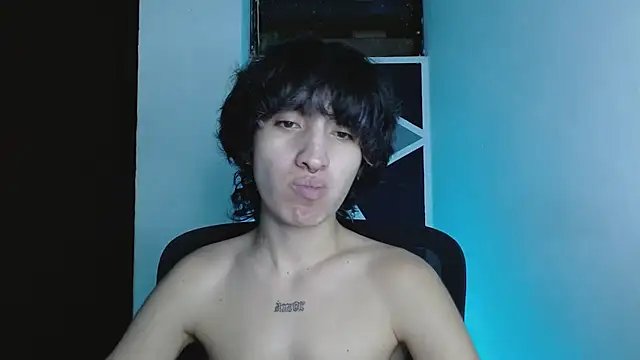 littlextreme Adlı Modelin Web Kamerası Şovu