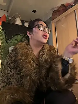 XGoodnessGraciousn Webbikameraesitys