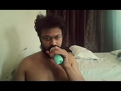 Dollseye webkamerás műsora