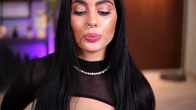 RavennaDArcy's Live XXX Chat