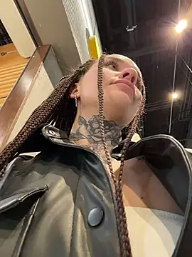 KishaMur 现场XXX聊天