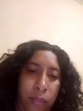 hotaniani Adlı Modelin Canlı XXX Sohbeti