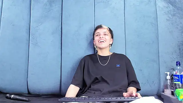 Chatroom XXX en direct de Megan_Thompson_