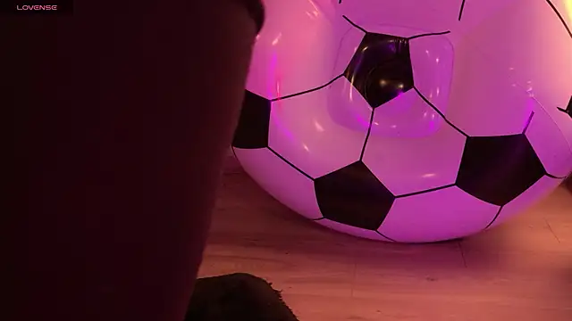 Yuri_Stars Adlı Modelin Canlı XXX Sohbeti