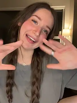 Chat +18 de nerdynina ao vivo