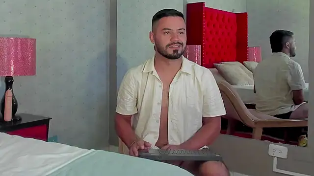 PaoloWalker: διαδικτυακό σόου στην κάμερα