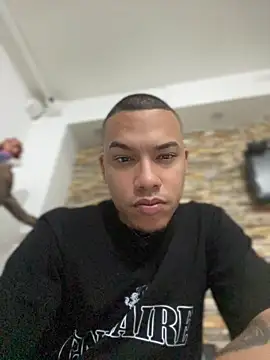 دردشة AlphaMasterXxx الجنسية المباشرة