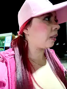 KathaDanger Show in webcam