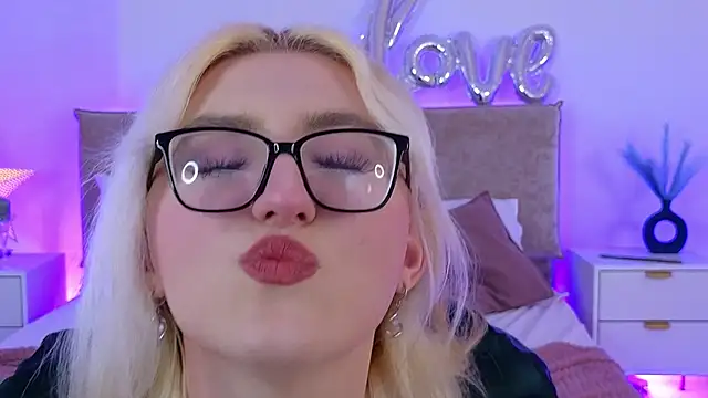 Jules_night's Webcam Show