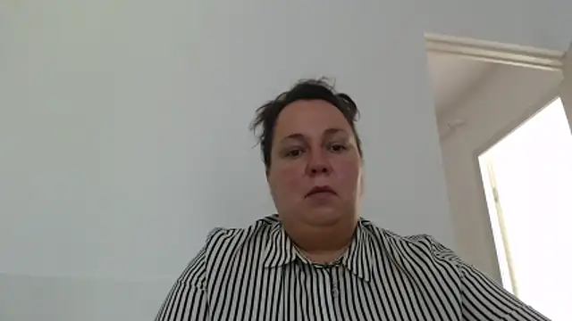 WendyRhoades élő XXX-chatje