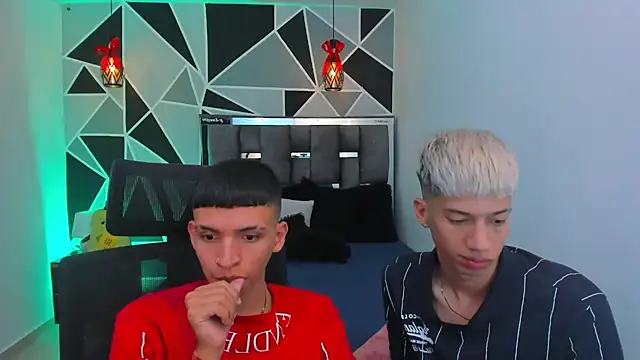 Juan_Nd_Steven's Webcam Show