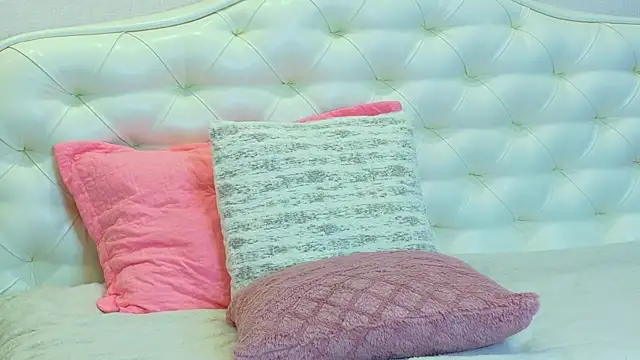 LadySweetWife Live XXX-Chat