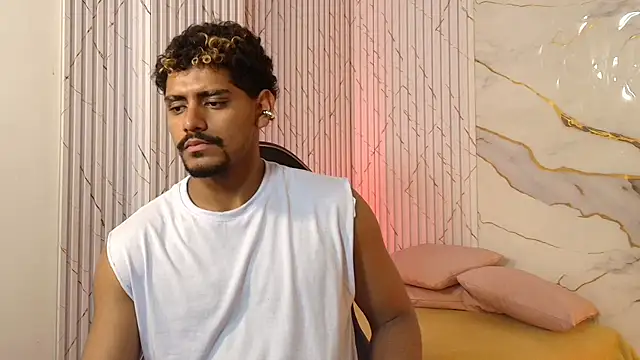 milo_tay Live XXX Chat