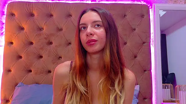 دردشة CoraVex الجنسية المباشرة