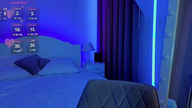 LumMina's Webcam Show