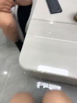 qwe522522 Show Webcam