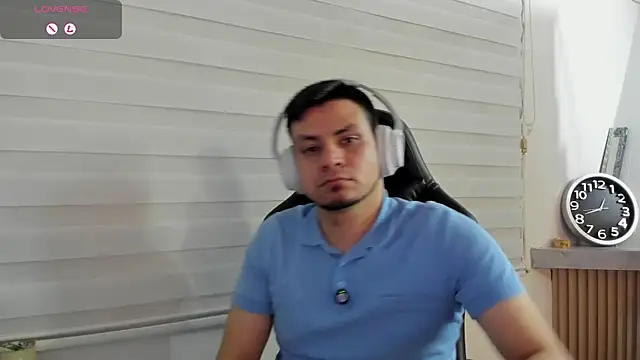 XXX chat uživo modela Rick_Adams