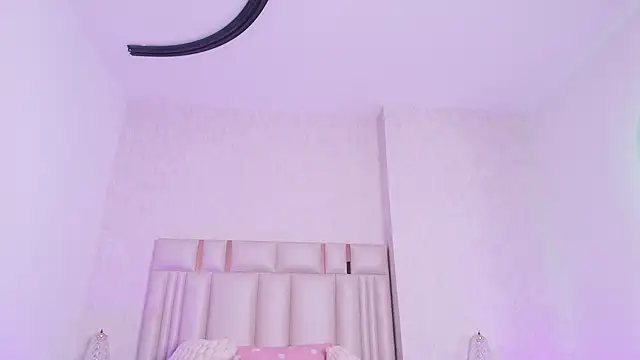 _carolina_fox: онлайн-секс-чат