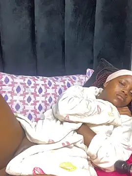 Littlebunny33 webcam show