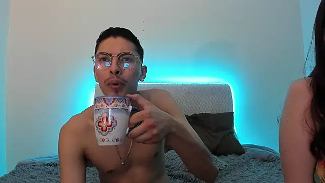 Pokazy przed kamerką – stanandrose_