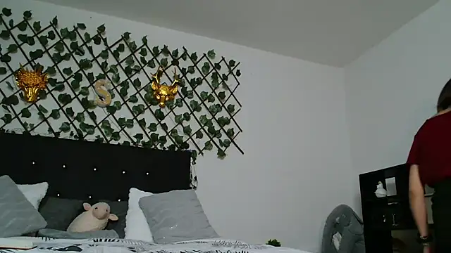 Dama_Scarlata18 Adl ı Modelin Canlı XXX Sohbeti