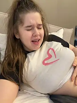 HornyGirlH's Live XXX Chat