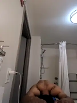 TheGoldenBoldy321 Show Webcam