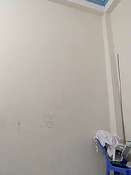 Moubie1 Live XXX-Chat