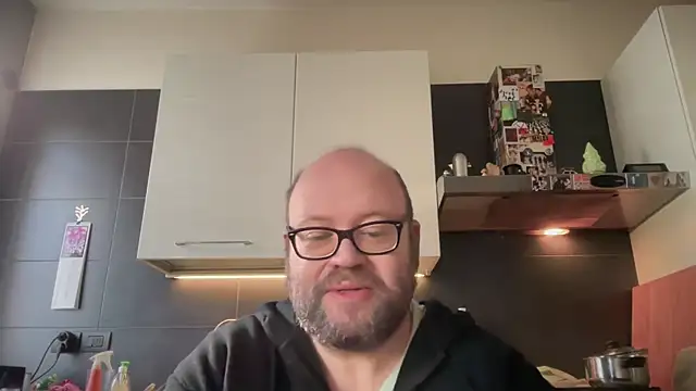 theitalianbearn Live XXX chat