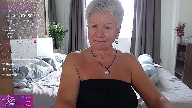 roxana_brooks Adlı Modelin Canlı XXX Sohbeti