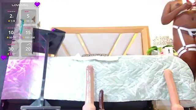 liindahot1's Live XXX Chat