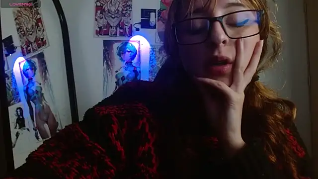 CelesteAyase Adlı Modelin Canlı XXX Sohbeti