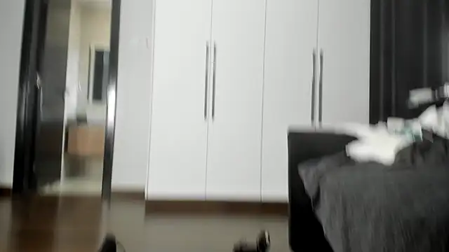 naughty_bigass webkamerás műsora